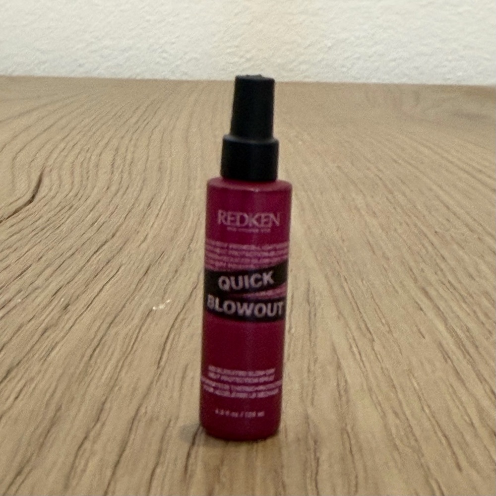 Zuru Ulta Mini Brand - Redken Quick Blowout Spray Miniature
